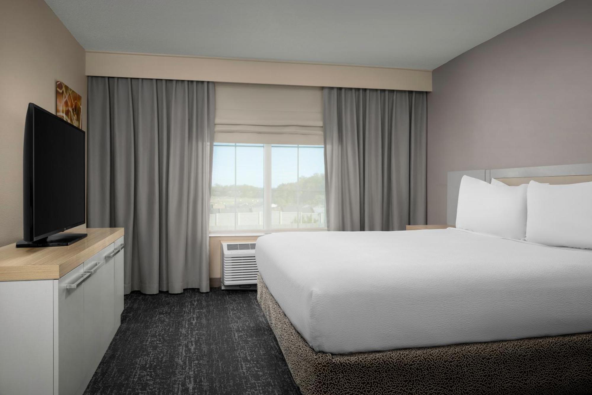 Hilton Garden Inn Fredericksburg Ngoại thất bức ảnh